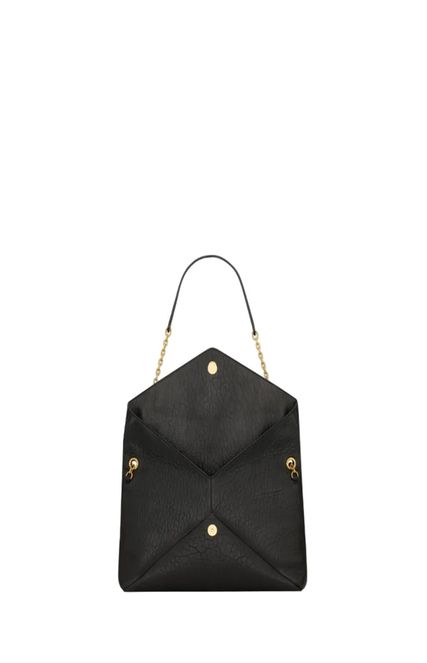 Laden Sie das Bild in den Galerie-Viewer, CASSANDRE pouch on chain in lambskin