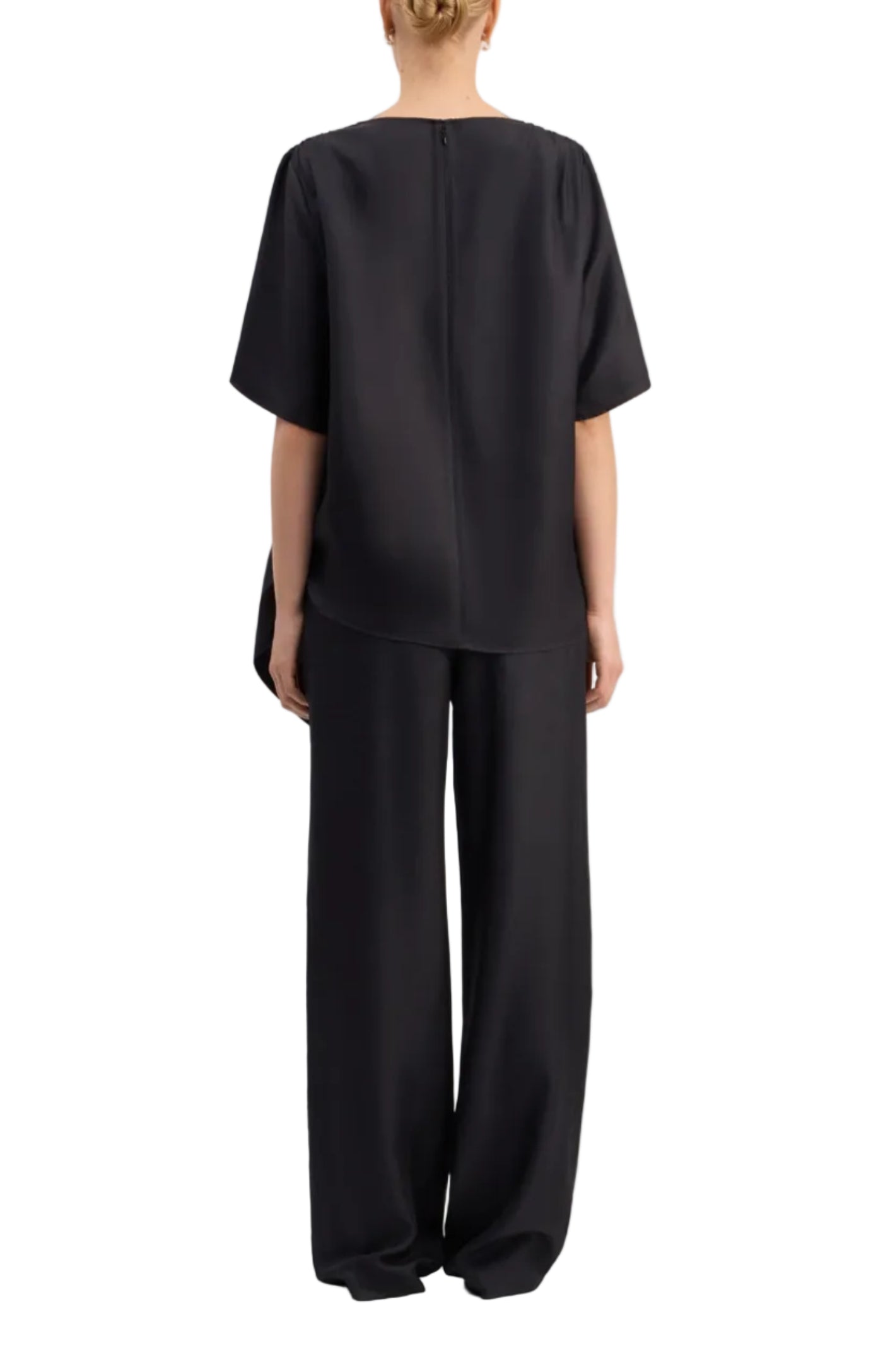Cargar imagen en el visor de la galería, MANO Asymmetric silk top