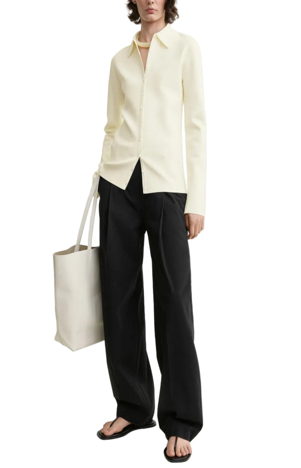 Load image into Gallery viewer, Compact knit buttoned top white