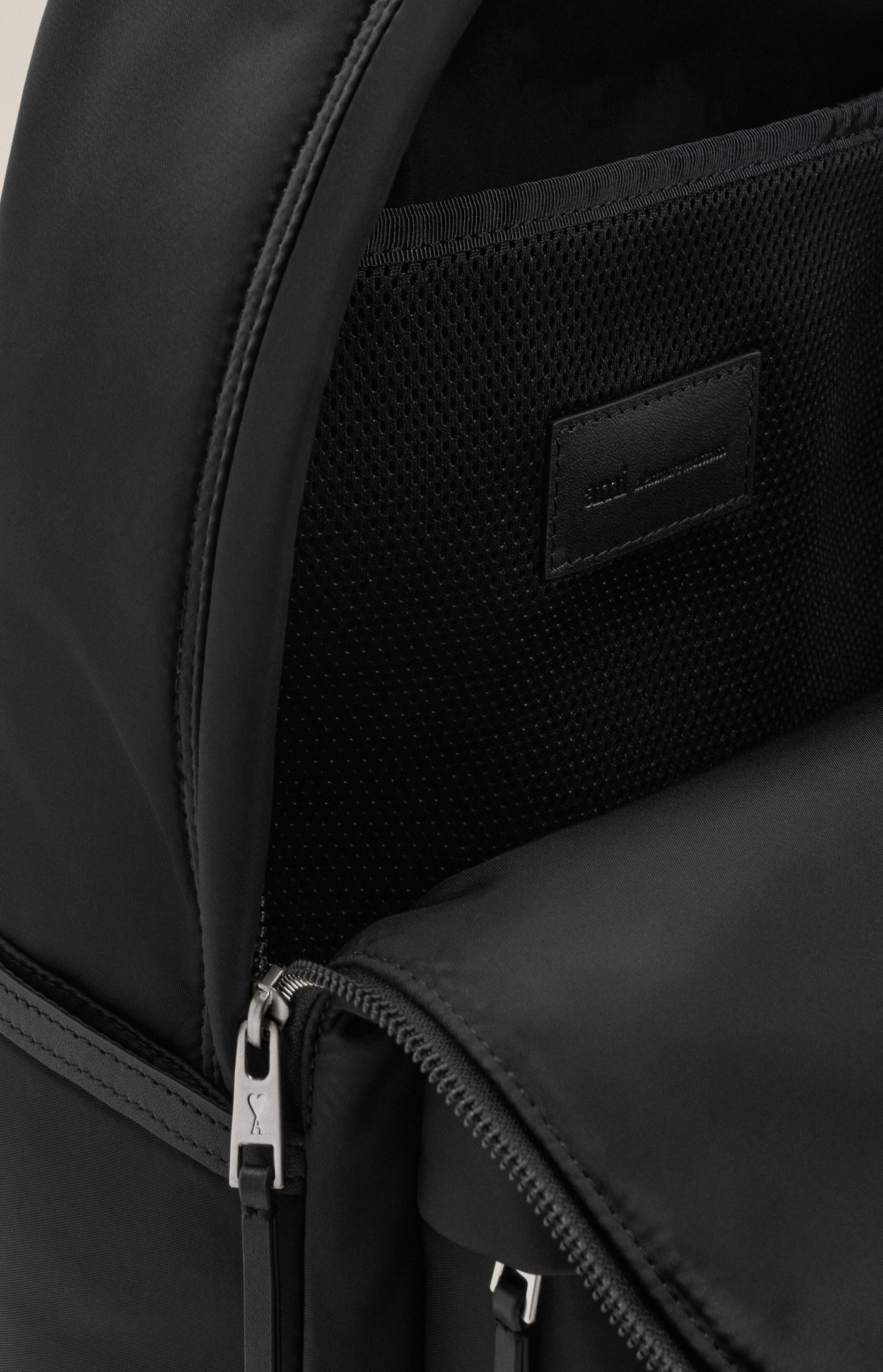 Cargar imagen en el visor de la galería, Black Nylon Marcel Backpack