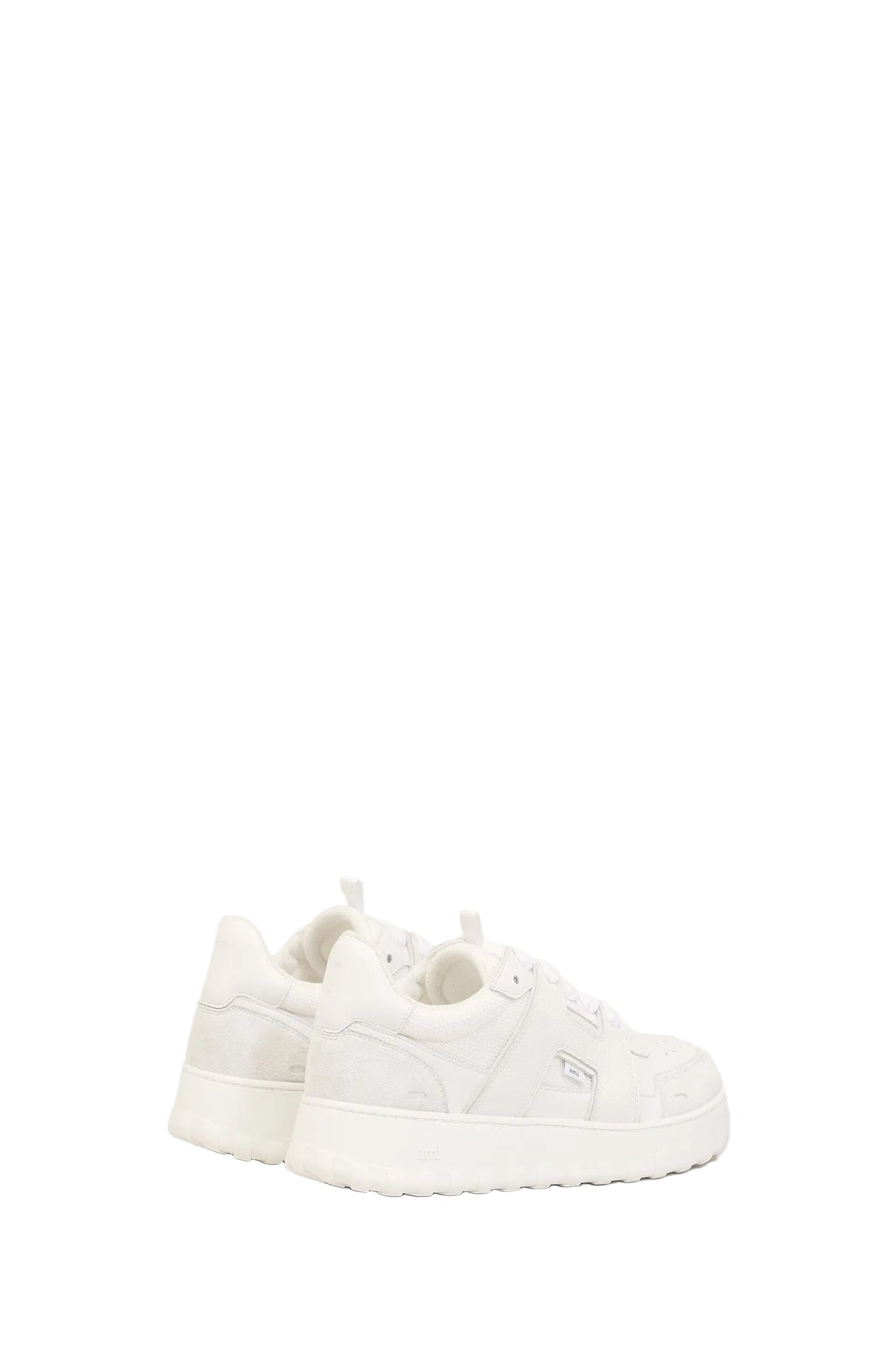 Cargar imagen en el visor de la galería, White Cowhide Leather A Walk Sneakers