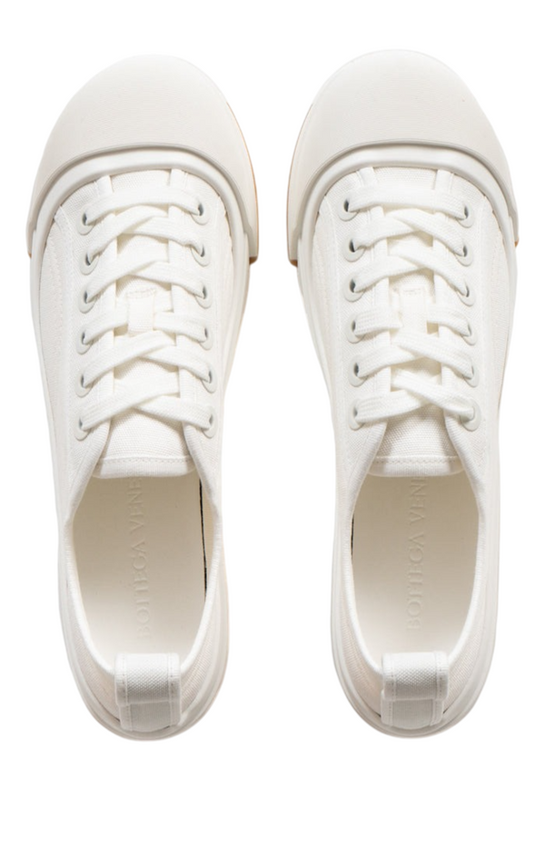 Load image into Gallery viewer, White canvas sneakers