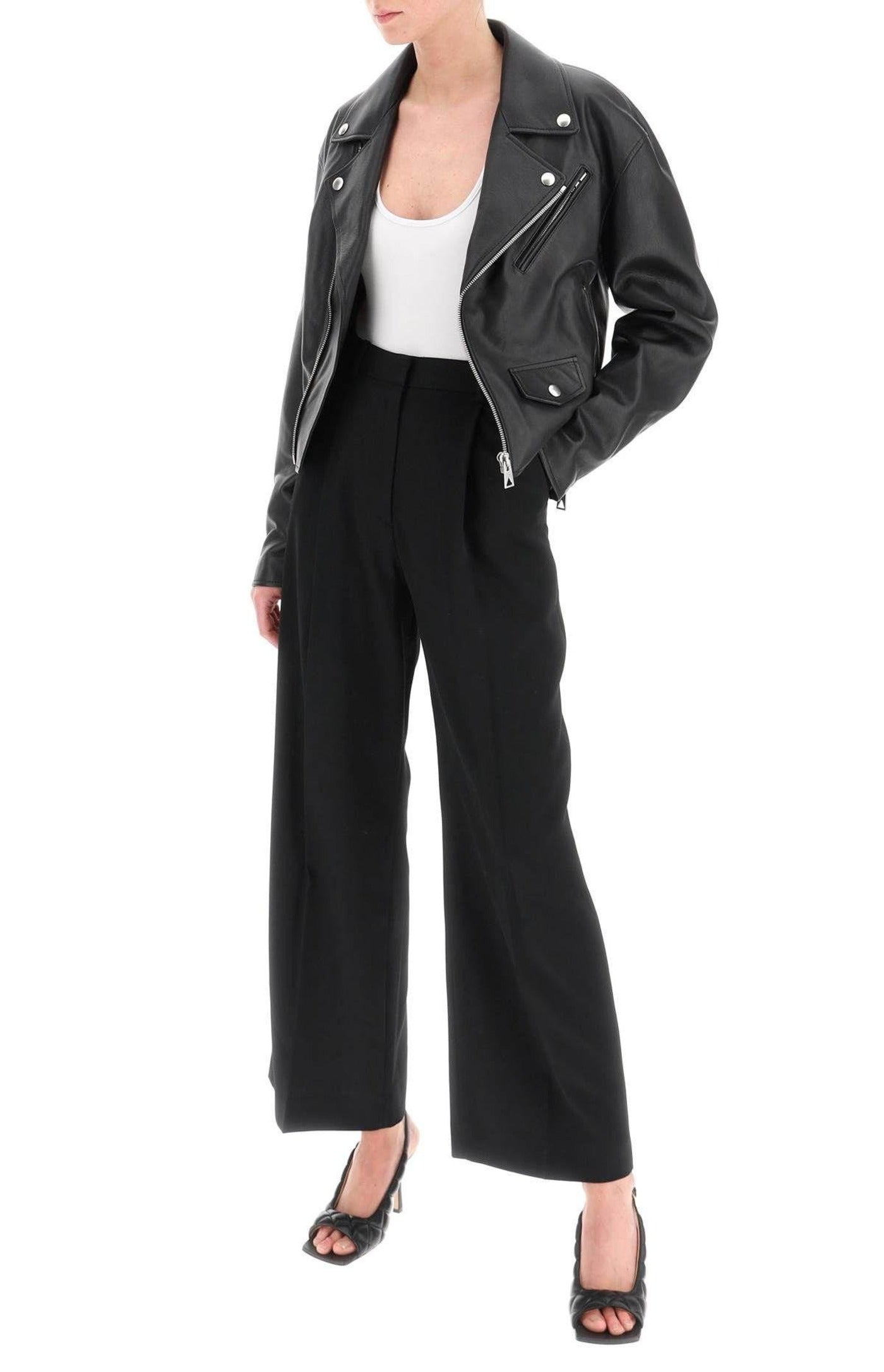 Cargar imagen en el visor de la galería, Cropped biker leather jacket Bottega Veneta