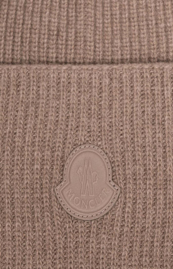 Laden Sie das Bild in den Galerie-Viewer, Moncler knitted beanie