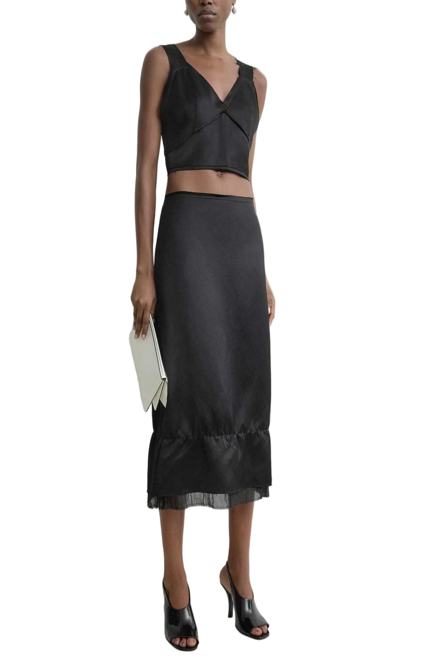 Cargar imagen en el visor de la galería, Cropped satin camisole black
