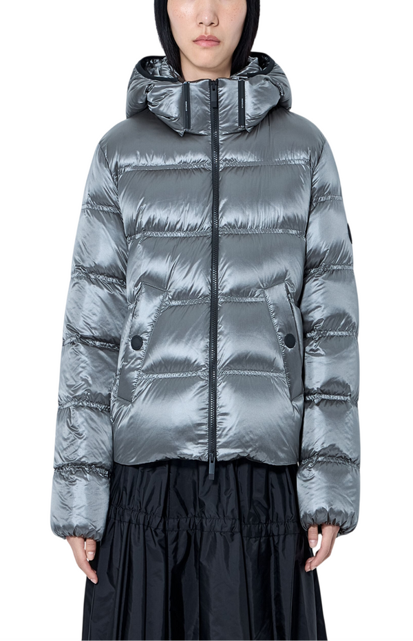 Load image into Gallery viewer, Moncler Sensation short down jacket