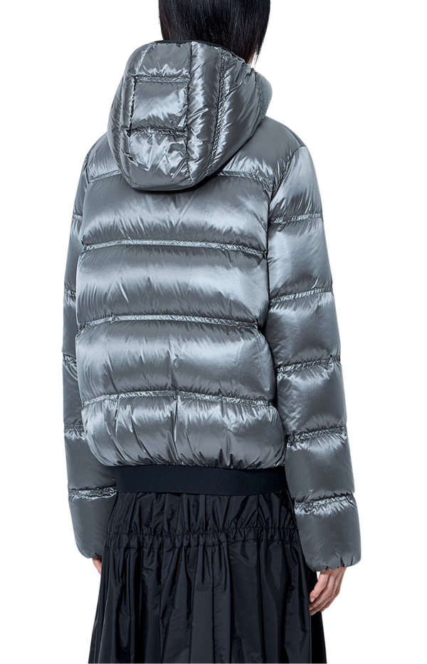 Load image into Gallery viewer, Moncler Sensation short down jacket